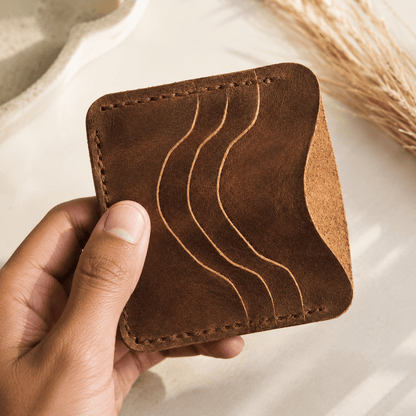 Men’s Brown Leather Bifold Wallet – 6 Card Slots & Cash Pocket
